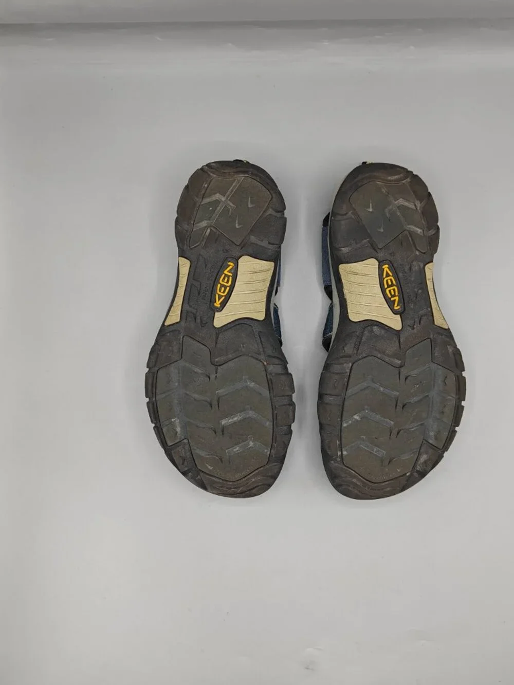 Keen Newport H2 Waterproof Shoes Sandals Men's  Sz 9 Navy Blue Pre-Owned